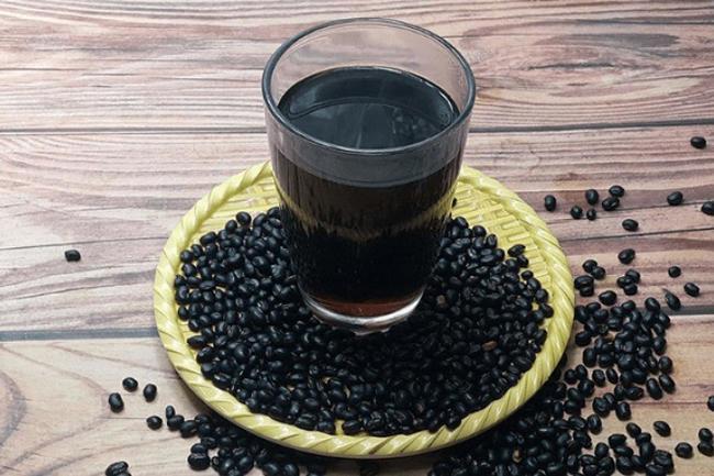 9 zdravých jídel a léků z černých fazolí - Foto 3. 9 món ăn, bài thuốc tốt cho sức khỏe từ đậu đen- Ảnh 3.