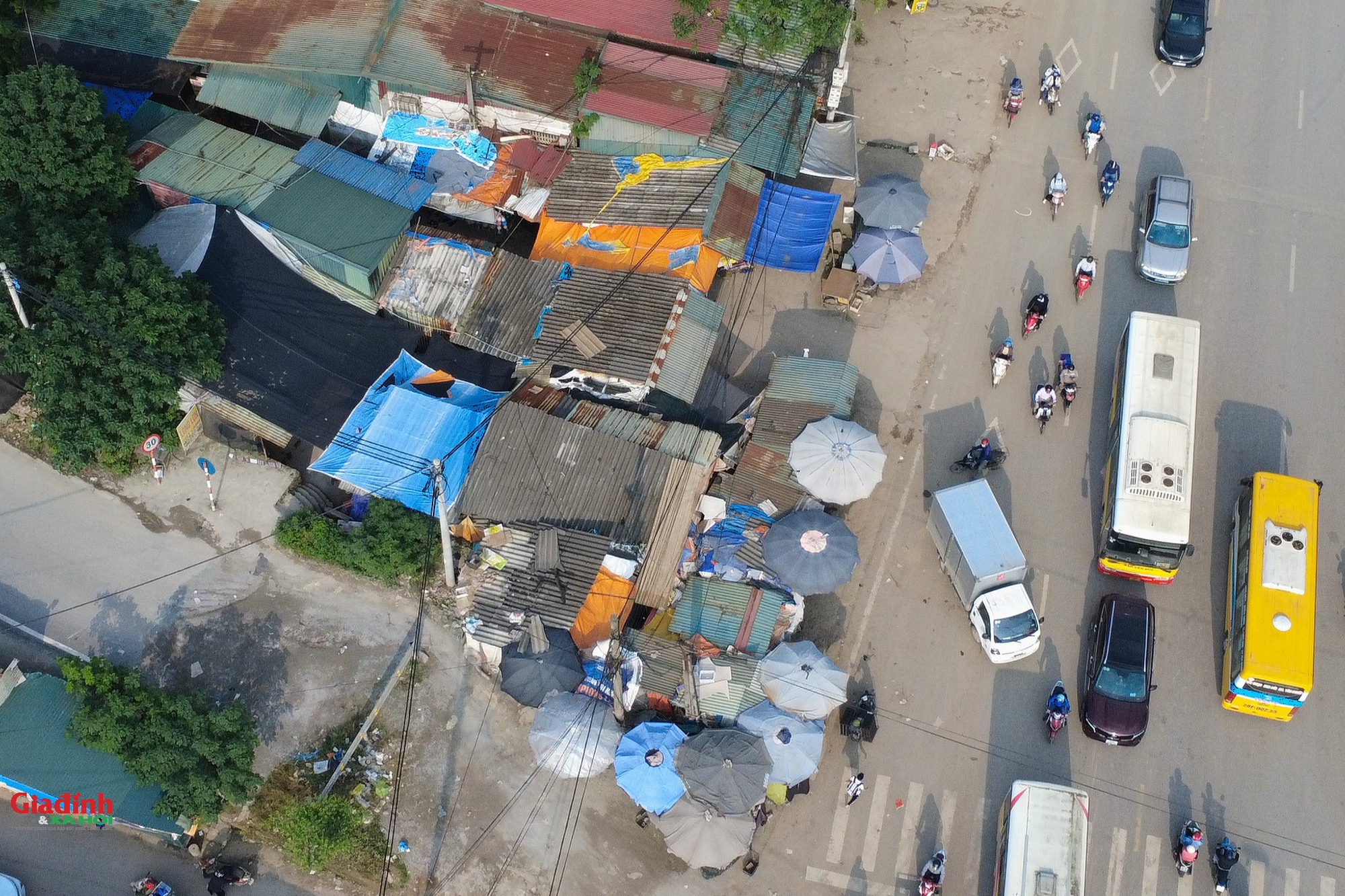 Hà Nội: Hiện trạng khu chợ xây xong rồi bỏ hoang dự kiến được chuyển đổi thành nhà ở xã hội- Ảnh 9. Hà Nội: Hiện trạng khu chợ xây xong rồi bỏ hoang dự kiến được chuyển đổi thành nhà ở xã hội- Ảnh 9.