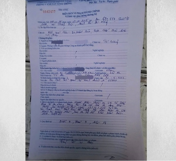 Chỉ có bằng 29 chỗ nhưng tài xế vẫn ‘vô tư’ lái xe khách 36 chỗ trên quốc lộ- Ảnh 3.