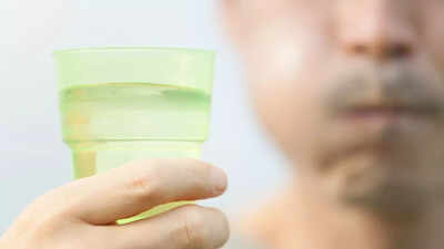 Súc miệng bằng nước muối: Một thói quen hàng ngày giúp làm dịu cổ họng