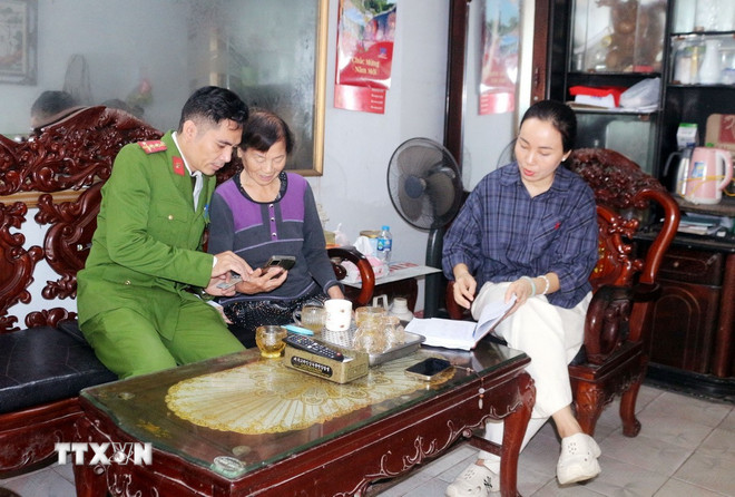 Góp ý dự thảo văn kiện Đại hội XIV: Tạo bước đột phá từ tiếng nói của nhân dân- Ảnh 2.