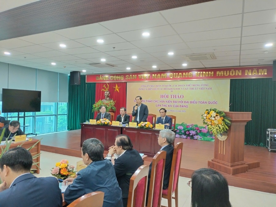 Phát huy trí tuệ của đội ngũ trí thức, nhà khoa học đóng góp hoàn thiện Dự thảo các Văn kiện Đại hội XIV của Đảng- Ảnh 4. Phát huy trí tuệ của đội ngũ trí thức, nhà khoa học đóng góp hoàn thiện Dự thảo các Văn kiện Đại hội XIV của Đảng- Ảnh 4.