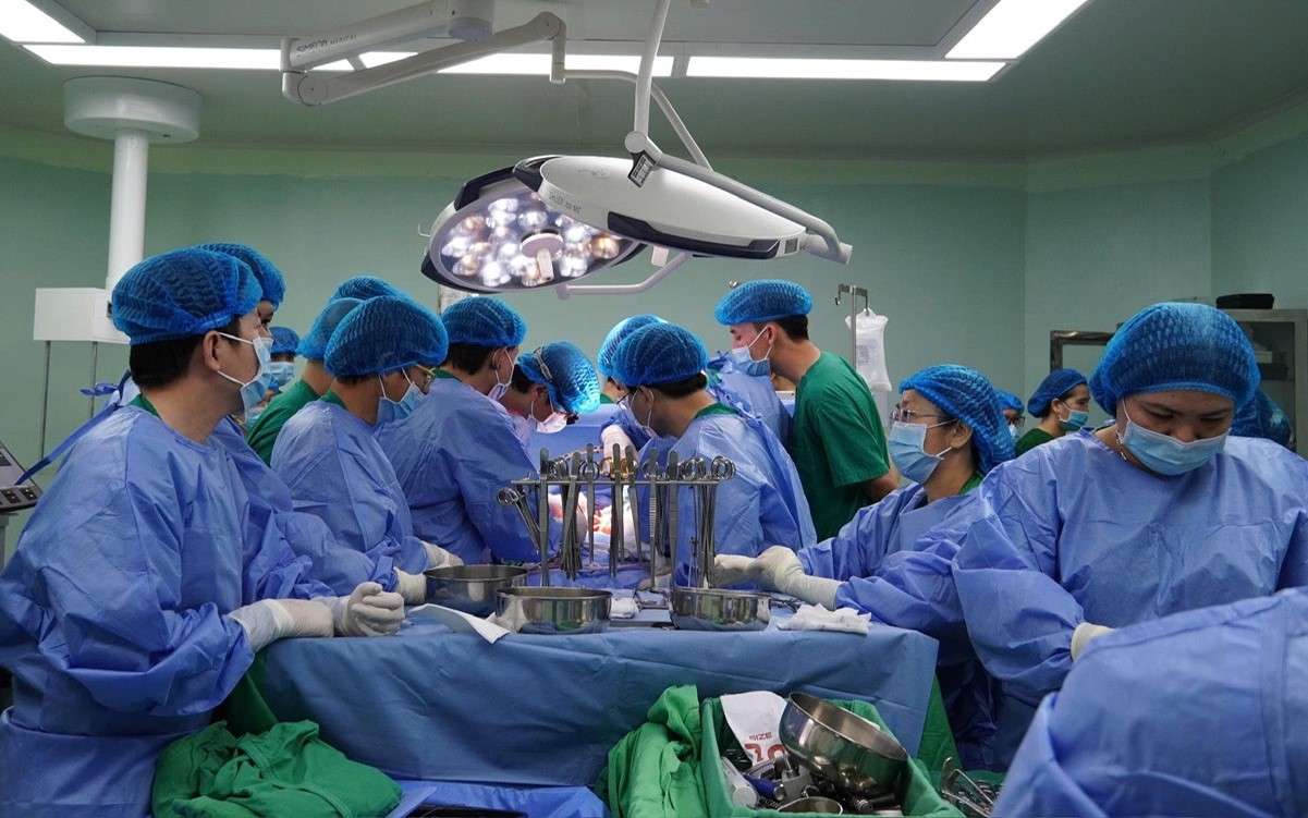 Phát triển kỹ thuật cao ở Bệnh viện Đa khoa An Giang, người dân không còn phải đi xa chữa bệnh- Ảnh 4. Ca hiến tạng từ người chết não đầu tiên ở Đồng bằng sông Cửu Long giúp 5 người hồi sinh