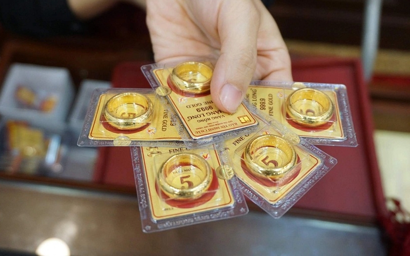 Giá vàng ngày 15/11 tiếp đà giảm rất mạnh- Ảnh 2. Giá vàng ngày 15/11 tiếp đà giảm rất mạnh- Ảnh 2.