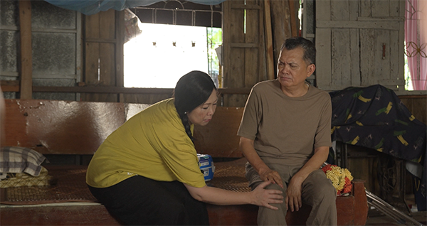 NSND Hồng Vân: 'Cuộc đời ngắn ngủi lắm, hãy sống cho mình'- Ảnh 2.