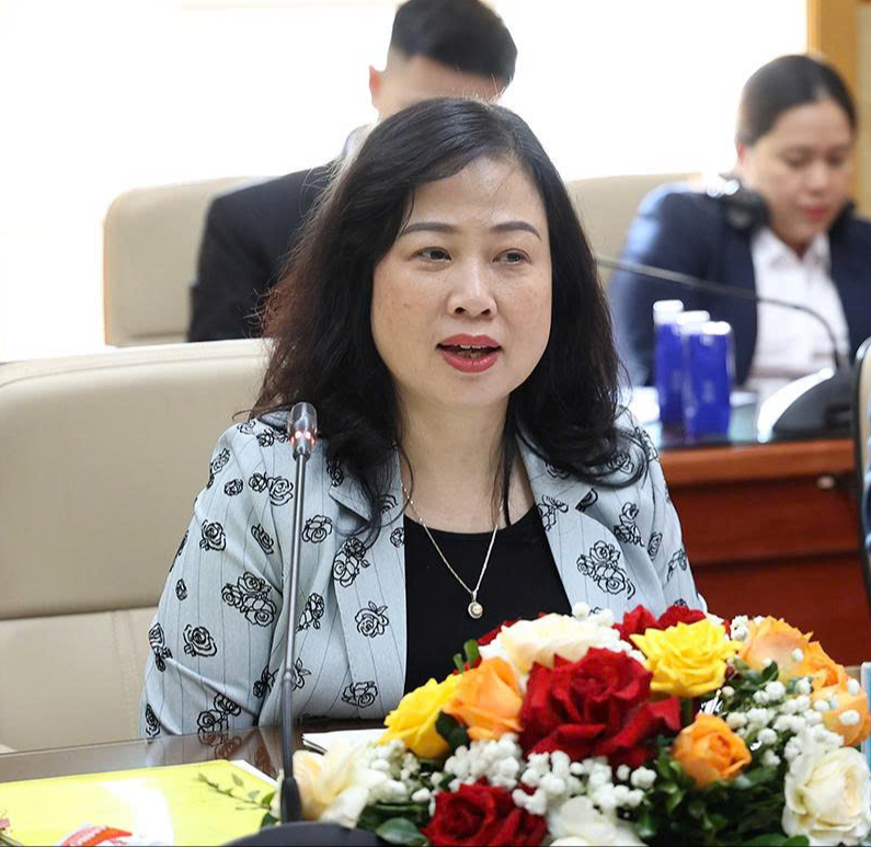 ທ່ານລັດຖະມົນຕີ Dao Hong Lan ໄດ້ສົ່ງຈົດໝາຍອວຍພອນເຖິງບັນດາຜູ້ທີ່ປະຕິບັດພາລະກິດອັນສະຫງ່າລາສີ ແລະ ສະຫງ່າລາສີຂອງ “ການເຕີບໂຕຜູ້ຄົນ” ໃນຂະແໜງການແພດ - ພາບ 1. Bộ trưởng Đào Hồng Lan gửi thư chúc mừng những người mang sứ mệnh