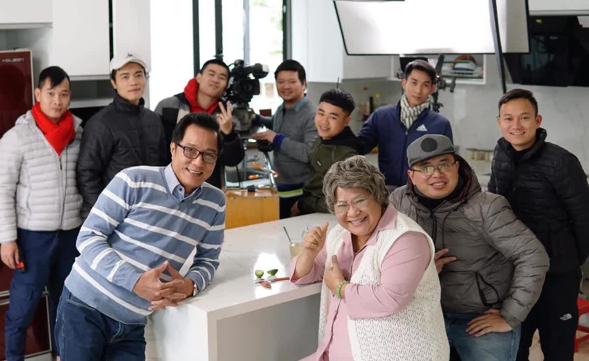 'Táo bà' Minh Vượng nổi danh một thời, khi về hưu sống độc thân trong căn nhà nhỏ khu tập thể- Ảnh 5. 'Táo bà' Minh Vượng nổi danh một thời, khi về hưu sống độc thân trong căn nhà nhỏ khu tập thể- Ảnh 5.