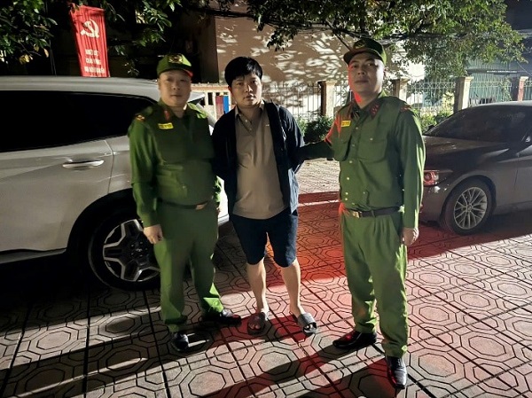 Bắt đối tượng giả danh lãnh đạo cơ quan báo chí để cưỡng đoạt tài sản- Ảnh 1.