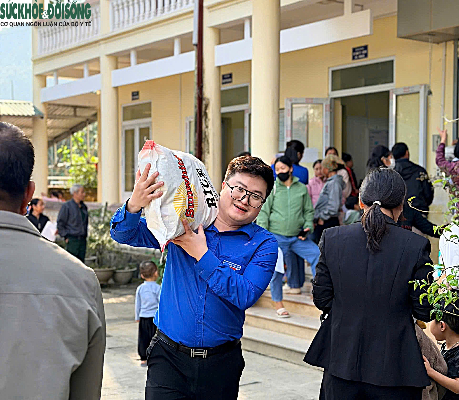 Tuổi trẻ ngành Y tế sẻ chia khó khăn, khám sức khỏe miễn phí cho người dân vùng lũ Tuyên Quang- Ảnh 7. Tuổi trẻ ngành Y tế sẻ chia khó khăn, khám sức khỏe miễn phí cho người dân vùng lũ Tuyên Quang- Ảnh 7.