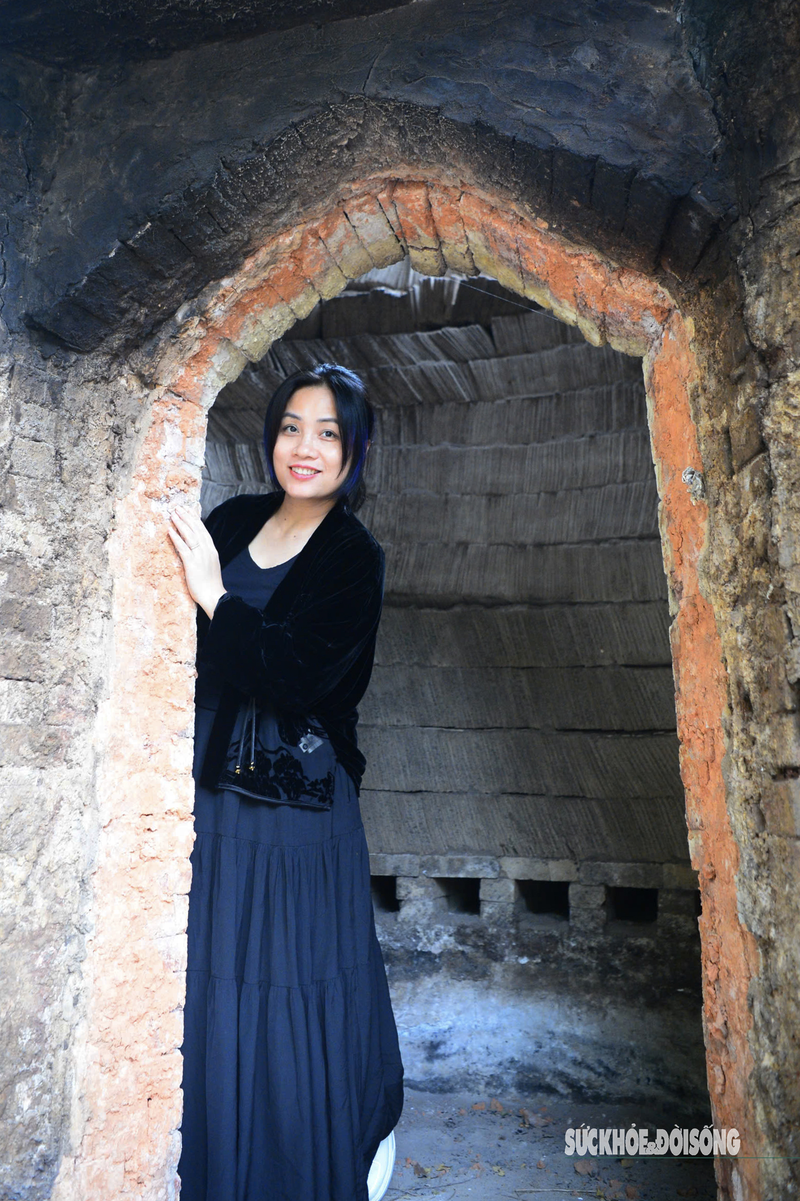 Hơn trăm năm gìn giữ mái ngói Tày- Ảnh 8. Hơn trăm năm gìn giữ mái ngói Tày- Ảnh 8.