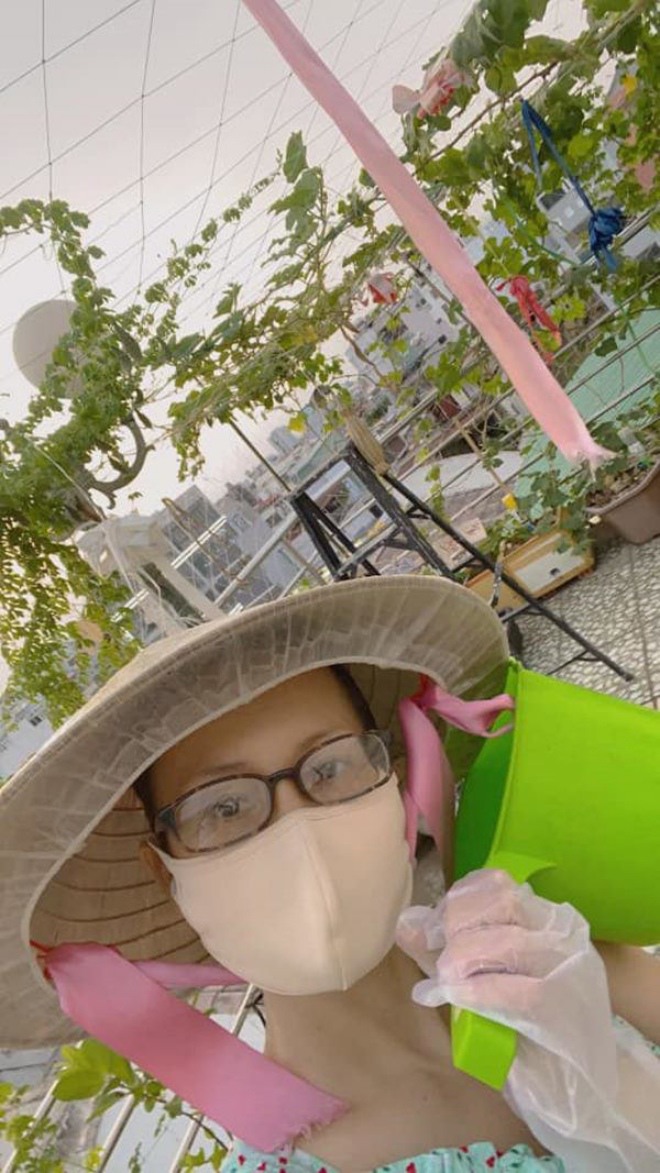 Từng òa khóc khi chia sẻ về biến cố bệnh tật, 'Nữ hoàng dân ca' Việt hiện sống ra sao?- Ảnh 25. Từng òa khóc khi chia sẻ về biến cố bệnh tật, 'Nữ hoàng dân ca' Việt hiện sống ra sao?- Ảnh 25.