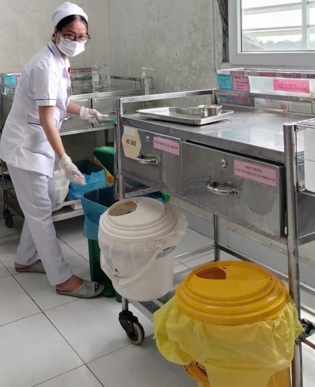 قصة إدارة النفايات الطبية في مستشفى كان ثو للأطفال - الصورة 2. Câu chuyện quản lý chất thải y tế ở Bệnh viện Nhi đồng Cần Thơ- Ảnh 2.