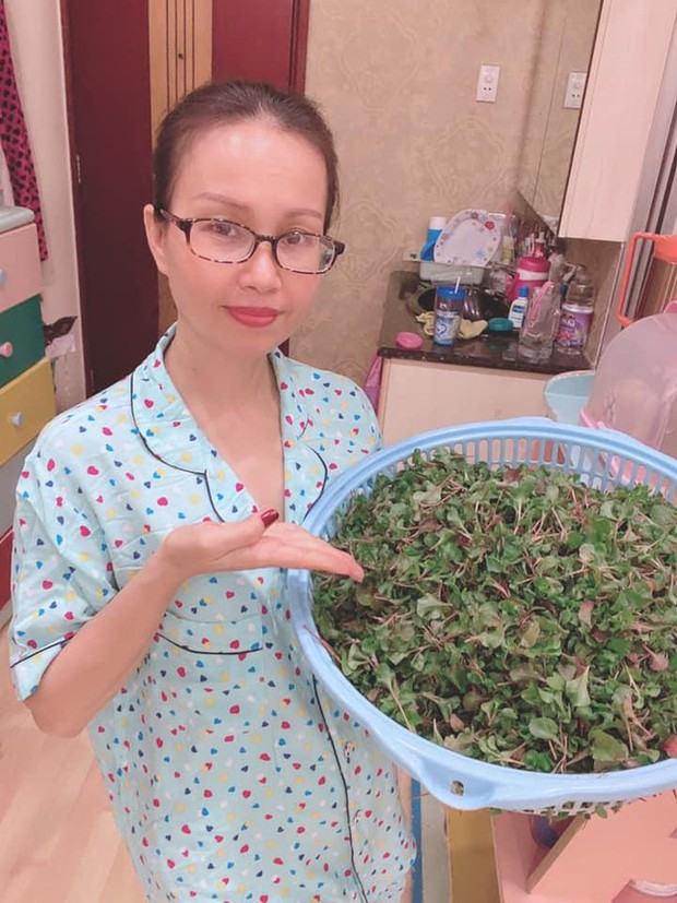 Từng òa khóc khi chia sẻ về biến cố bệnh tật, 'Nữ hoàng dân ca' Việt hiện sống ra sao?- Ảnh 19. Từng òa khóc khi chia sẻ về biến cố bệnh tật, 'Nữ hoàng dân ca' Việt hiện sống ra sao?- Ảnh 19.