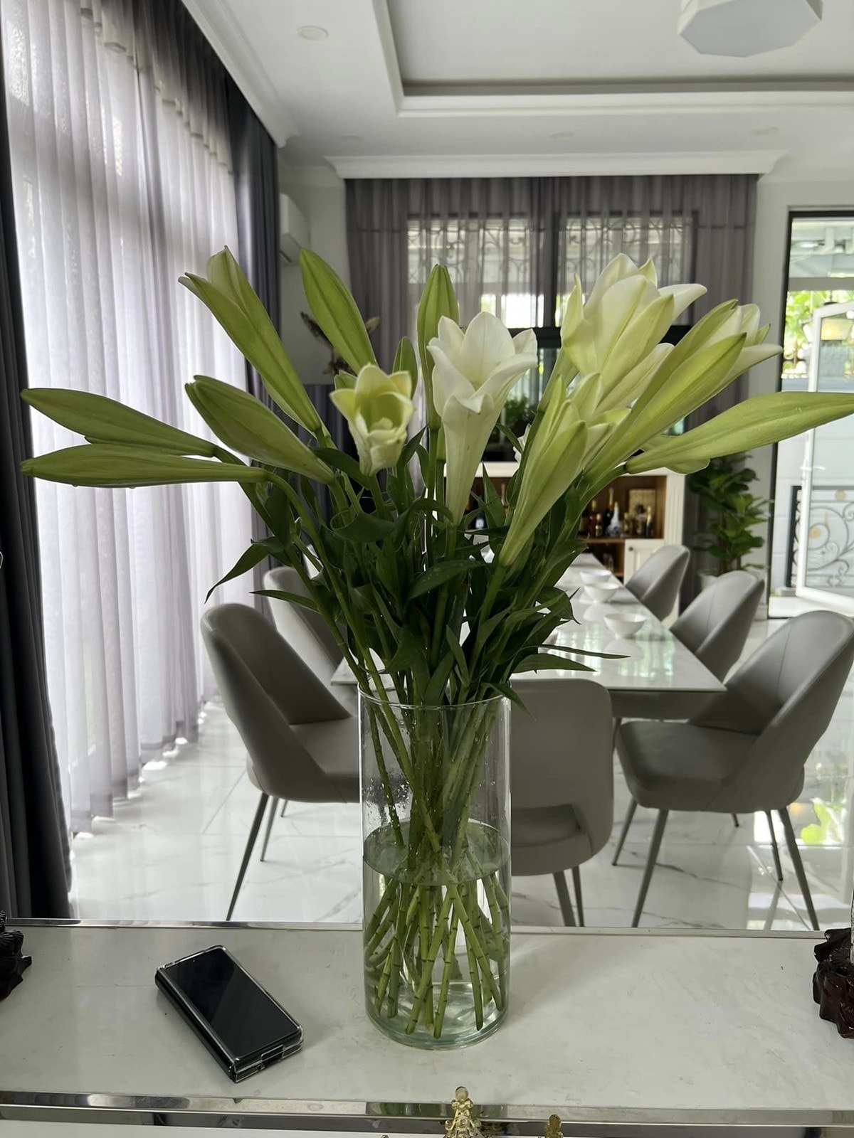 Từng òa khóc khi chia sẻ về biến cố bệnh tật, 'Nữ hoàng dân ca' Việt hiện sống ra sao?- Ảnh 7. Từng òa khóc khi chia sẻ về biến cố bệnh tật, 'Nữ hoàng dân ca' Việt hiện sống ra sao?- Ảnh 7.