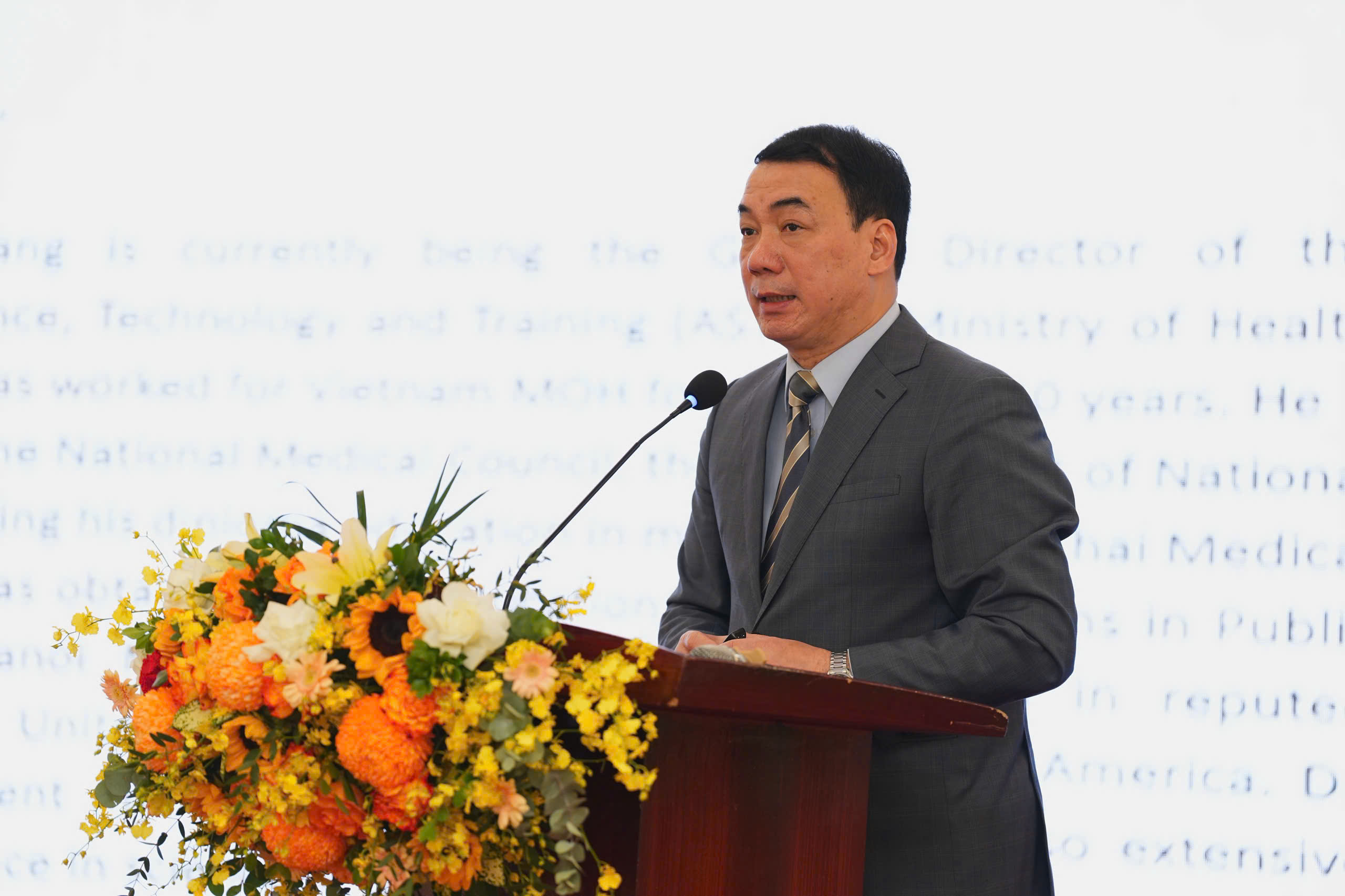 Hợp tác chuyển giao công nghệ tế bào miễn dịch, sản xuất vắc xin thế hệ mới điều trị ung thư, bệnh mạn tính...- Ảnh 3.
Hợp tác chuyển giao công nghệ tế bào miễn dịch, sản xuất vắc xin thế hệ mới điều trị ung thư, bệnh mạn tính...- Ảnh 3.