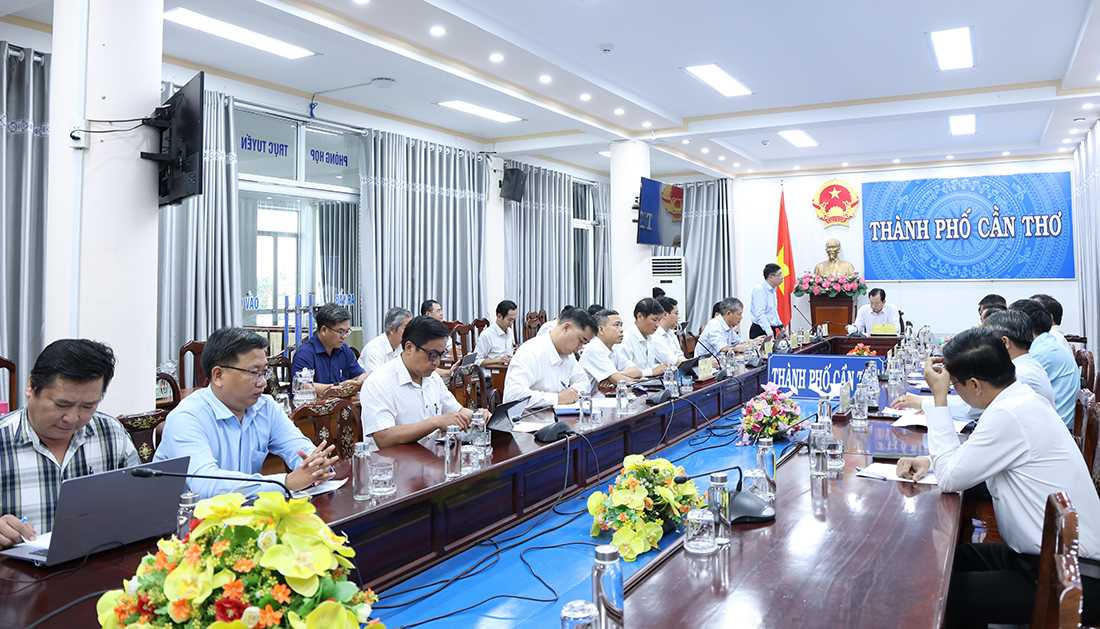 Cần Thơ phối hợp chặt chẽ với EVNNPT đảm bảo tiến độ các dự án truyền tải điện- Ảnh 1. https://www.npt.com.vn/userfile/images/2025/11/Anh1LamviecCTDTXD13112025-20251113171927191.jpg