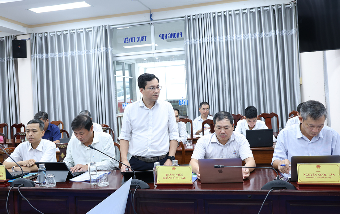 Cần Thơ phối hợp chặt chẽ với EVNNPT đảm bảo tiến độ các dự án truyền tải điện- Ảnh 2. https://www.npt.com.vn/userfile/images/2025/11/Anh2LamviecCTDTXD13112025-20251113171944506.jpg