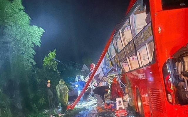 Thủ tướng chỉ đạo tập trung cứu hộ, bảo đảm an toàn tính mạng người dân trước mưa lũ dồn dập ở Trung Bộ- Ảnh 3. Thủ tướng chỉ đạo tập trung cứu hộ, bảo đảm an toàn tính mạng người dân trước mưa lũ dồn dập ở Trung Bộ- Ảnh 3.