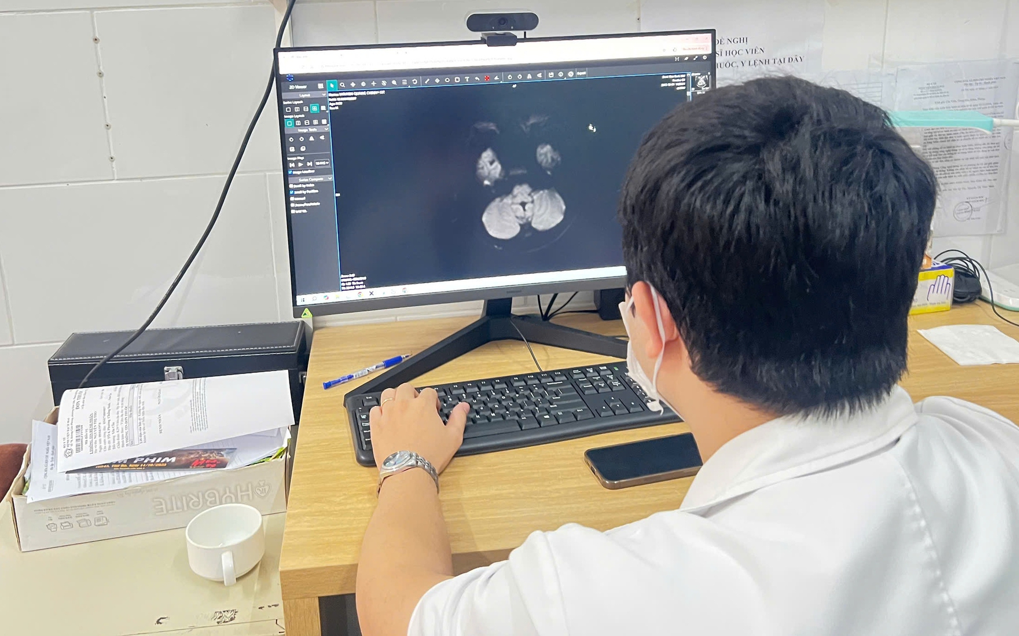 Thuốc lá điện tử sẽ tiếp tục gây gánh nặng bệnh tật và chi phí điều trị lớn tại Việt Nam