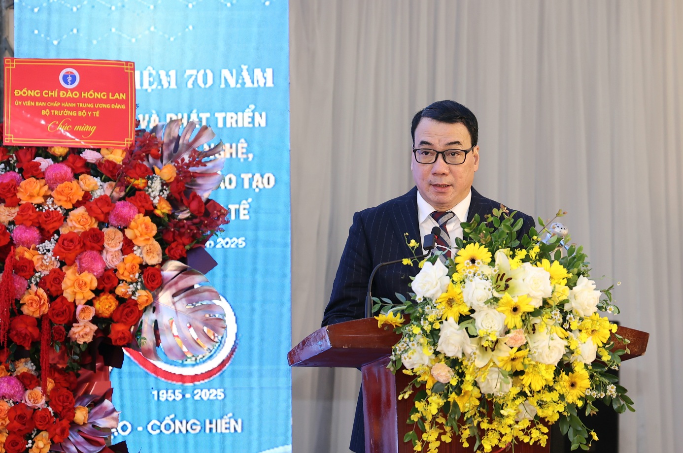 Bộ trưởng Đào Hồng Lan: Khẳng định vị thế của khoa học công nghệ và giáo dục y học Việt Nam trên thế giới- Ảnh 4. Bộ trưởng Đào Hồng Lan: Khẳng định vị thế của khoa học công nghệ và giáo dục y học Việt Nam trên thế giới- Ảnh 4.