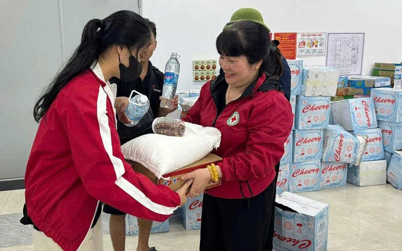 Tôn vinh tinh thần nhân đạo, lan tỏa lòng nhân ái trong cộng đồng- Ảnh 3. Đại hội Thi đua yêu nước toàn quốc Hội Chữ thập đỏ Việt Nam lần thứ VI: Tôn vinh 270 điển hình tiên tiến