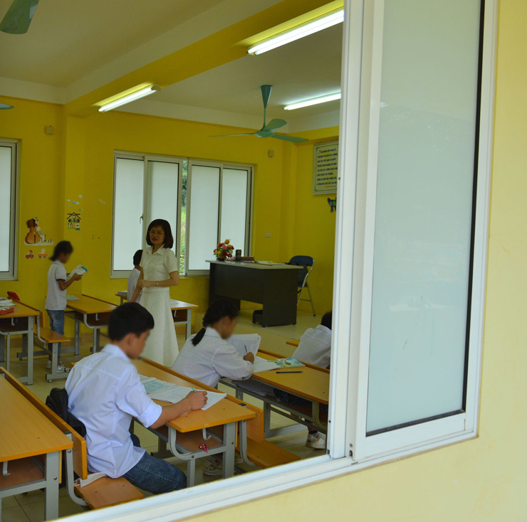 Cô giáo gần 20 năm chở những chuyến đò đặc biệt- Ảnh 1.