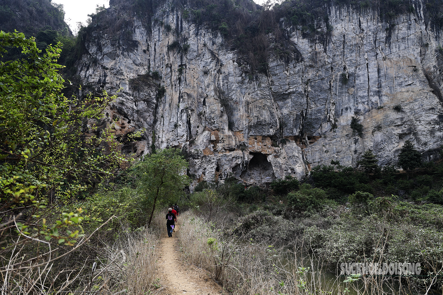 Đến Lạng Sơn trải nghiệm leo núi mạo hiểm- Ảnh 4. Đến Lạng Sơn trải nghiệm leo núi mạo hiểm- Ảnh 4.