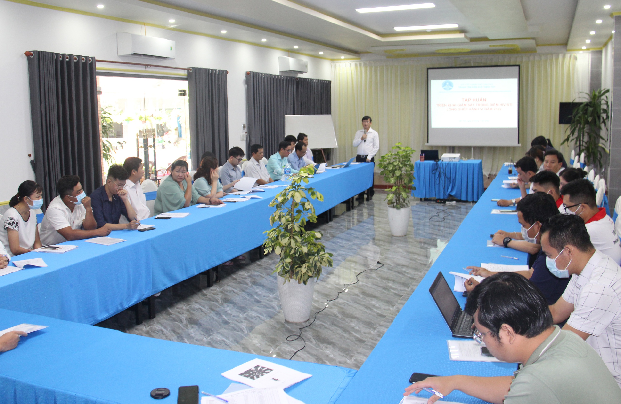 Tăng cường truyền thông phòng chống HIV/AIDS trong giới trẻ- Ảnh 2.