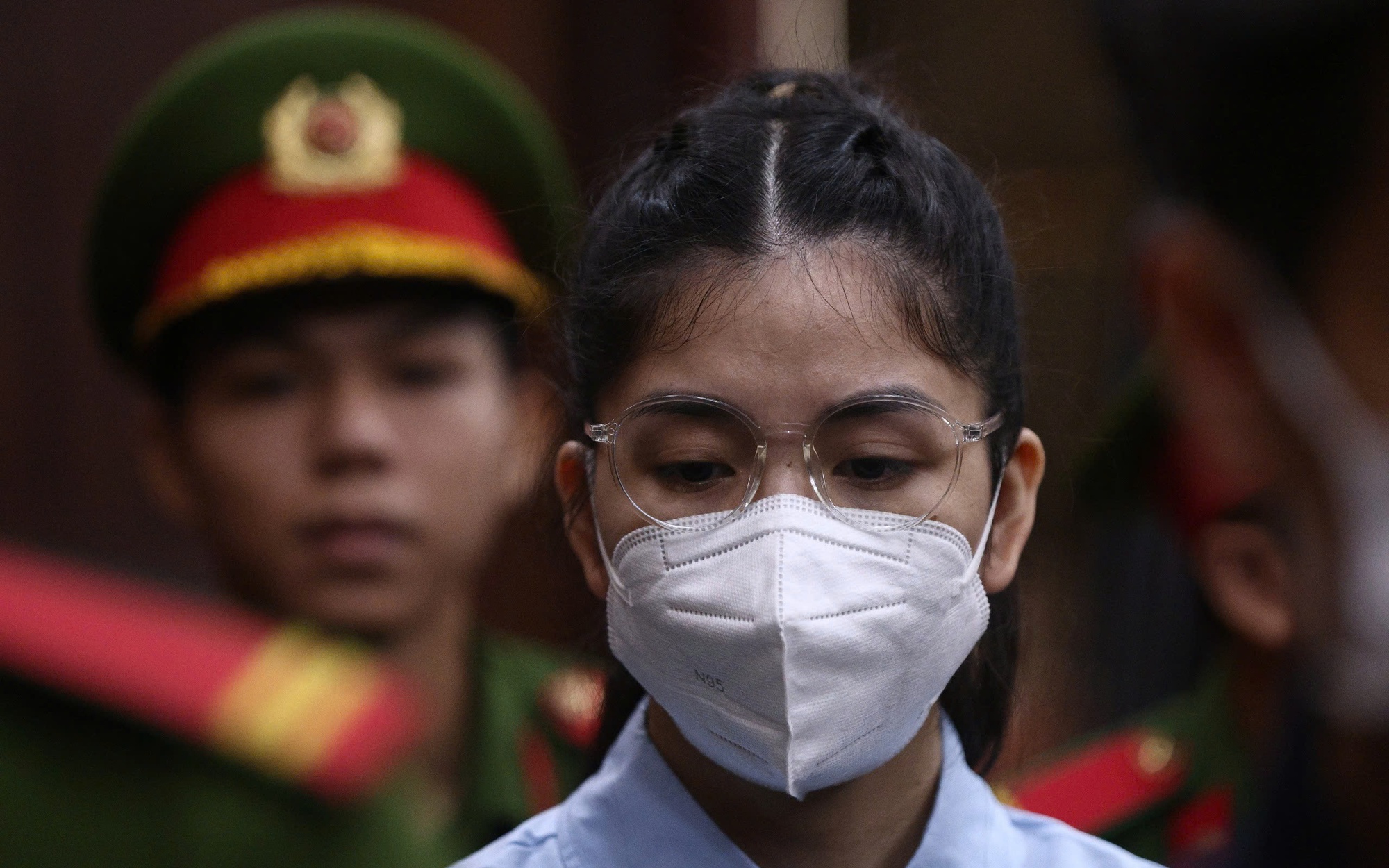 Hằng 'du mục' khóc trước tòa vì làm ảnh hưởng tới con- Ảnh 4.