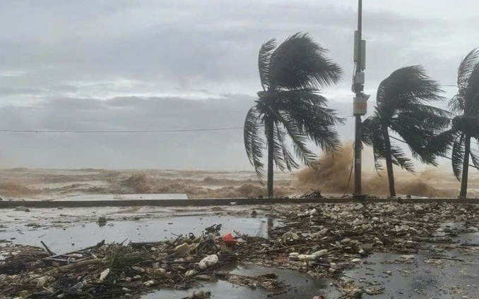 Huế cảnh báo mưa lũ, một số tuyến đường ngập trở lại- Ảnh 5.