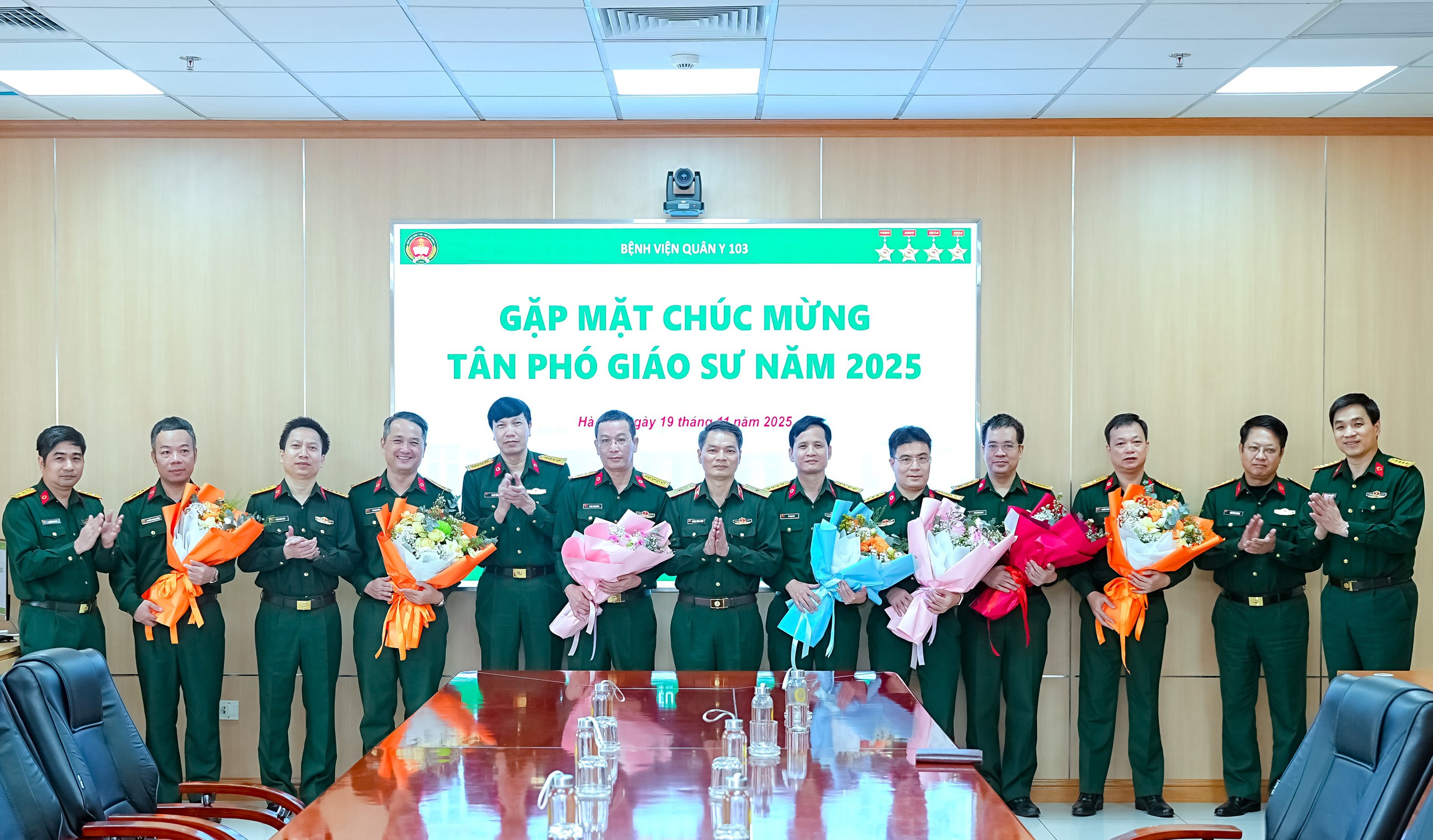 Ngành Y tế luôn trân trọng, biết ơn, tự hào về các thế hệ thầy, cô giáo, giảng viên y khoa...
- Ảnh 4.