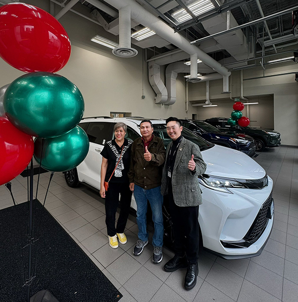 Cháu ngoại chưa chào đời, bố mẹ Hoa hậu Diễm Hương đã mua xế hộp tặng- Ảnh 2.