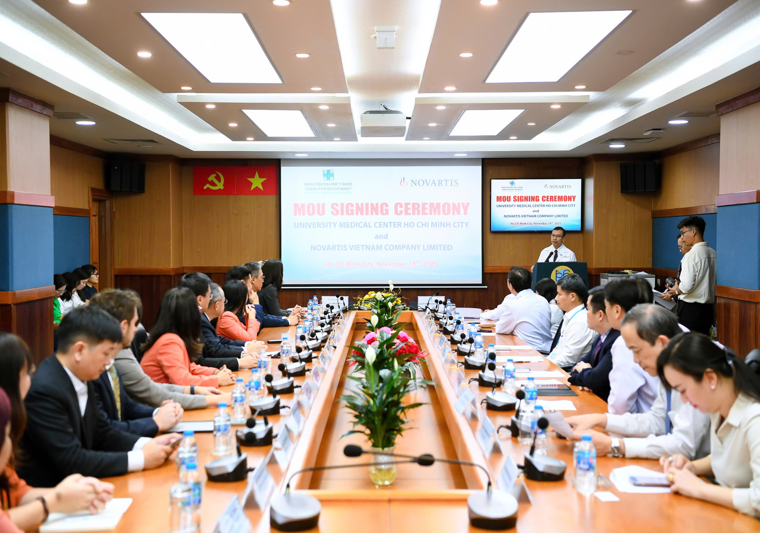 Samarbeide om å bygge og utvikle eksemplariske behandlingsmodeller, implementere programmer for pasienter - Foto 2. Hợp tác xây dựng và phát triển mô hình điều trị kiểu mẫu, triển khai các chương trình dành cho người bệnh- Ảnh 2.