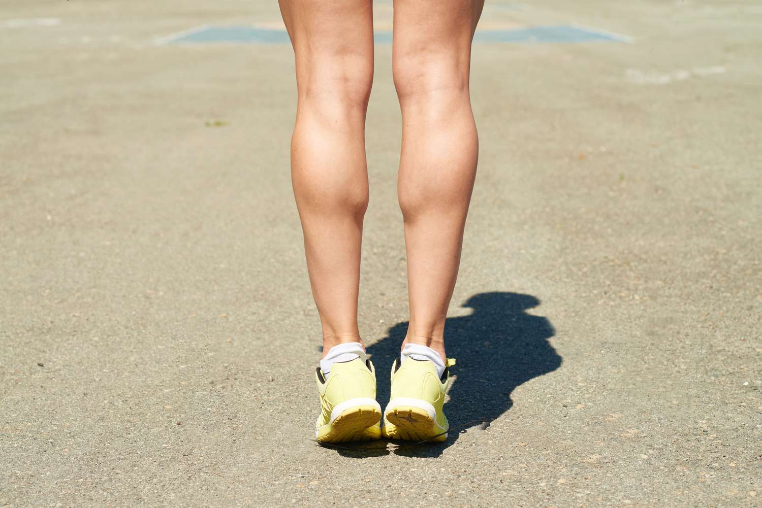 Bài tập đứng 8 phút giúp tăng  sức mạnh nhanh hơn tập tạ - Ảnh 4.