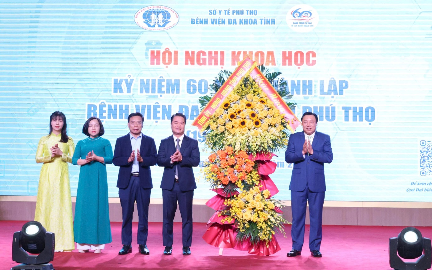 Hội nghị khoa học chào mừng 60 năm thành lập Bệnh viện Đa khoa tỉnh Phú Thọ