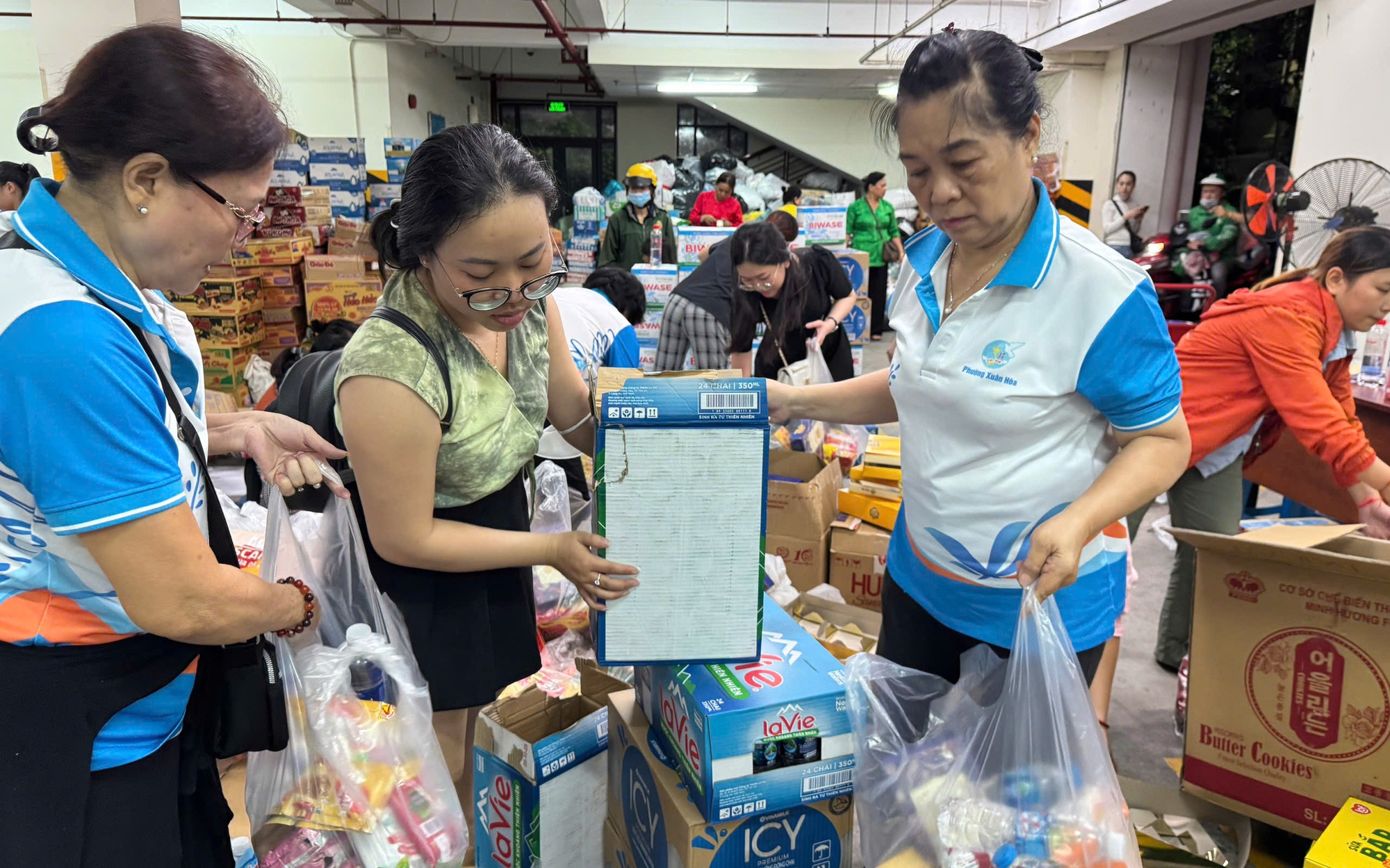 TPHCM kêu gọi quyên góp khẩn cấp hỗ trợ đồng bào vùng lũ 