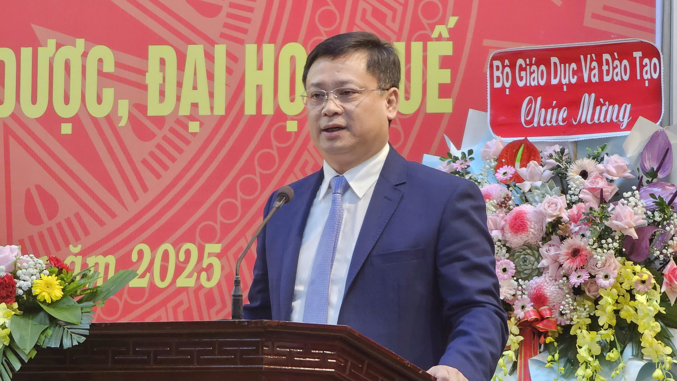 Sáp nhập Trường Cao đẳng Y tế Huế vào Trường Đại học Y - Dược, Đại học Huế- Ảnh 2.