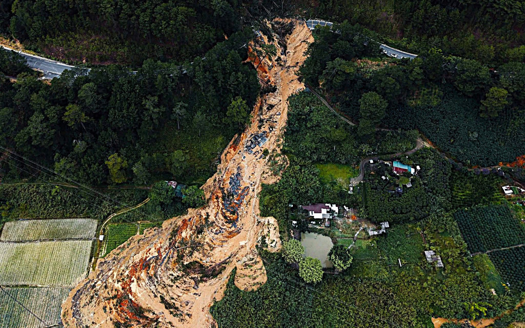 Khi nào các tuyến sạt lở tại Khánh Hòa, Lâm Đồng sẽ thông xe trở lại?