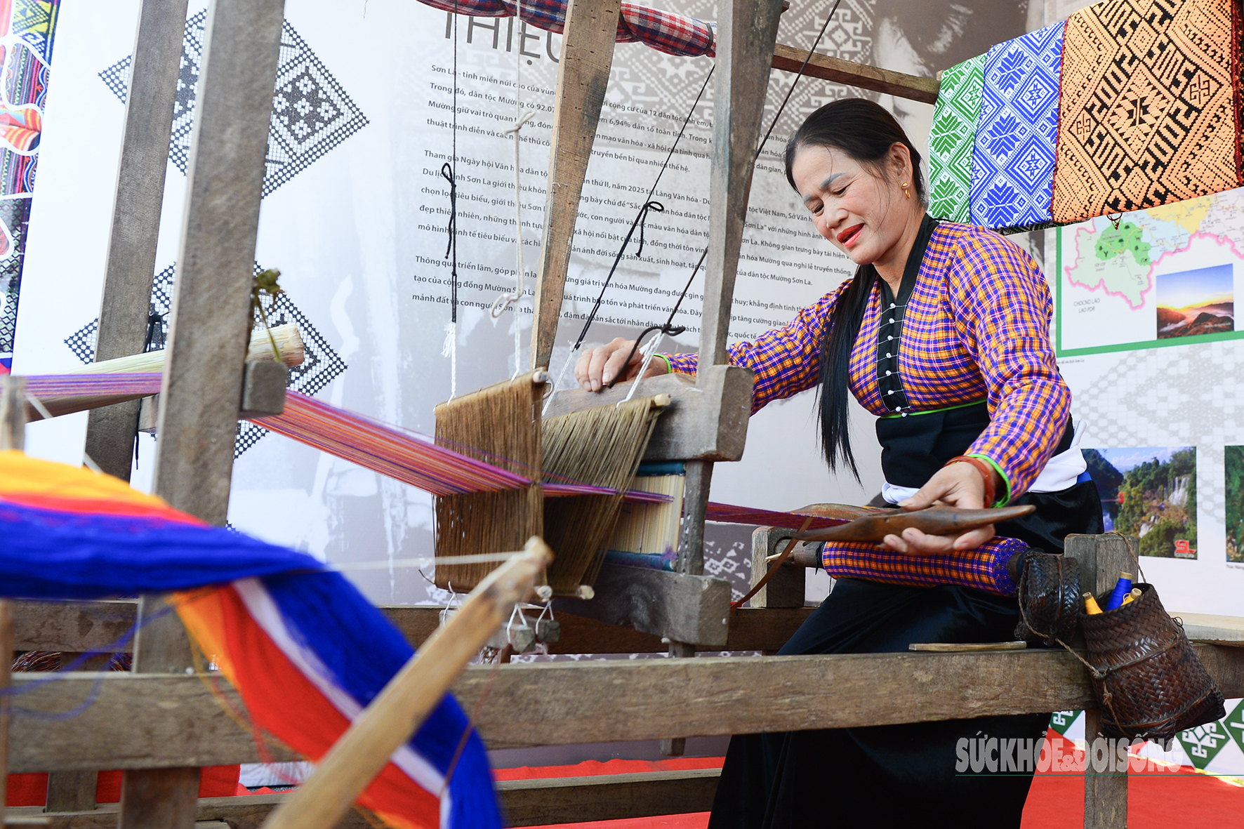 Phụ nữ Mường gìn giữ linh hồn thổ cẩm- Ảnh 6. Phụ nữ Mường gìn giữ linh hồn thổ cẩm- Ảnh 6.