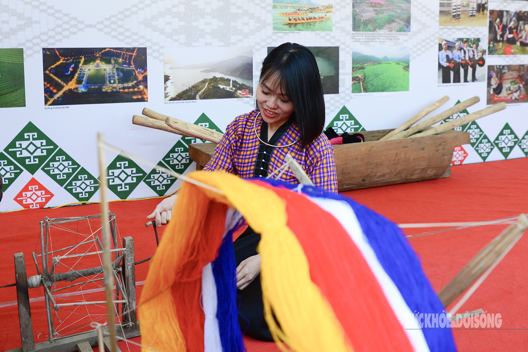 Phụ nữ Mường gìn giữ linh hồn thổ cẩm- Ảnh 4. Phụ nữ Mường gìn giữ linh hồn thổ cẩm- Ảnh 4.