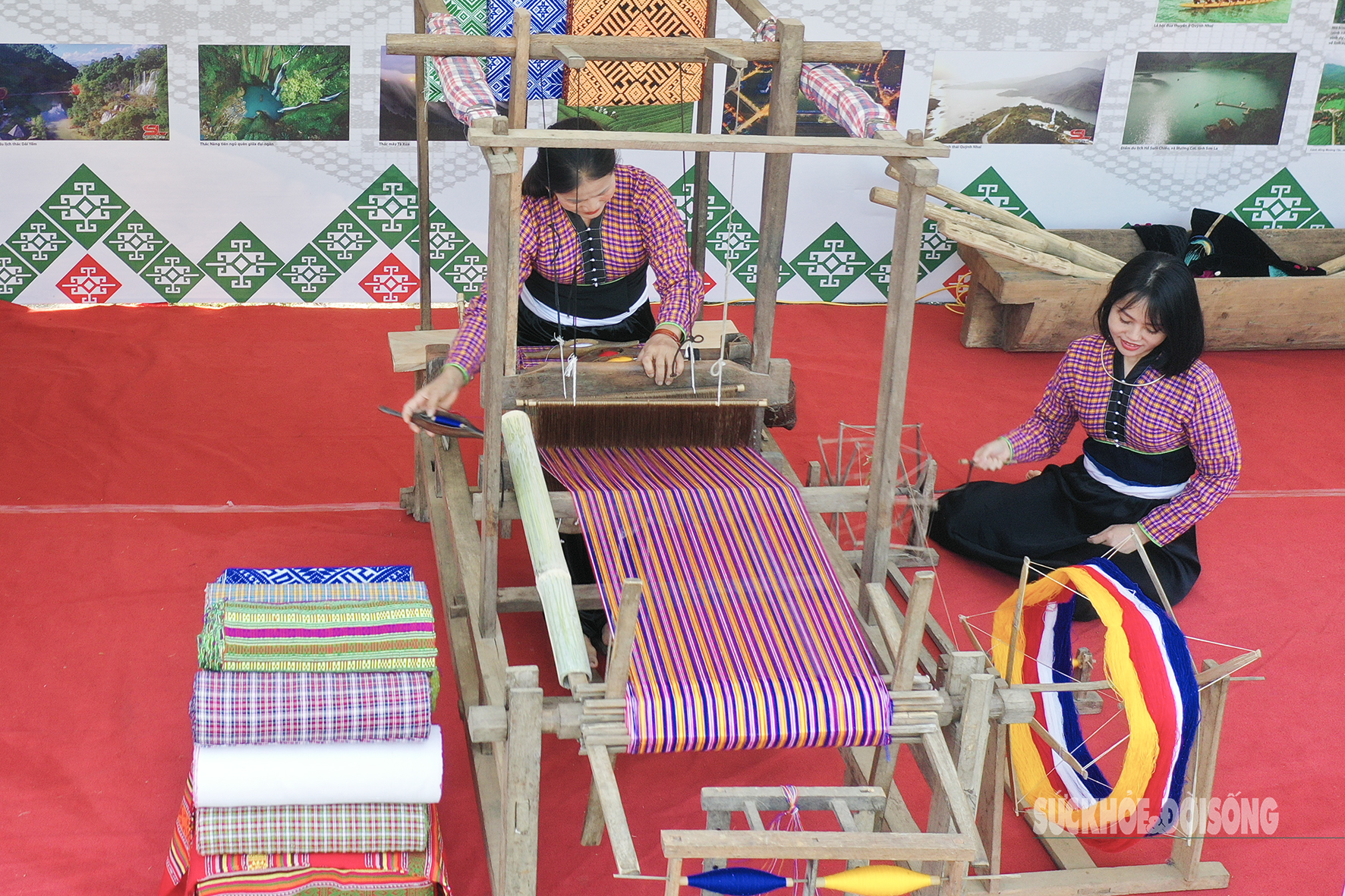 Phụ nữ Mường gìn giữ linh hồn thổ cẩm- Ảnh 7. Phụ nữ Mường gìn giữ linh hồn thổ cẩm- Ảnh 7.