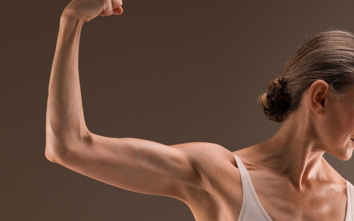 Bài tập 7 phút buổi sáng giúp tăng cơ cho tuổi 50