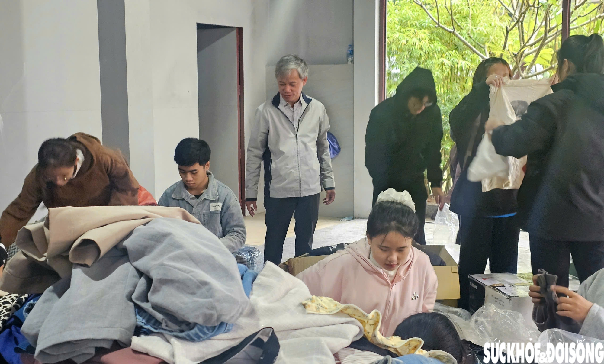 Các trường đại học Huế hướng về vùng lũ, lan tỏa tinh thần tương thân tương ái- Ảnh 6. Các trường đại học Huế hướng về vùng lũ, lan tỏa tinh thần tương thân tương ái- Ảnh 6.