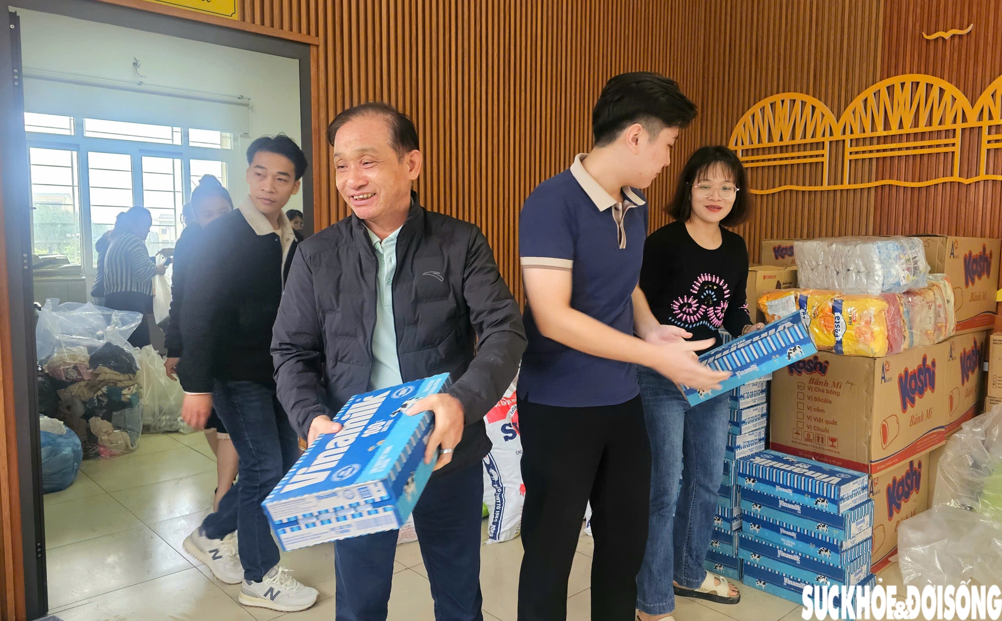 Các trường đại học Huế hướng về vùng lũ, lan tỏa tinh thần tương thân tương ái- Ảnh 12. Các trường đại học Huế hướng về vùng lũ, lan tỏa tinh thần tương thân tương ái- Ảnh 12.