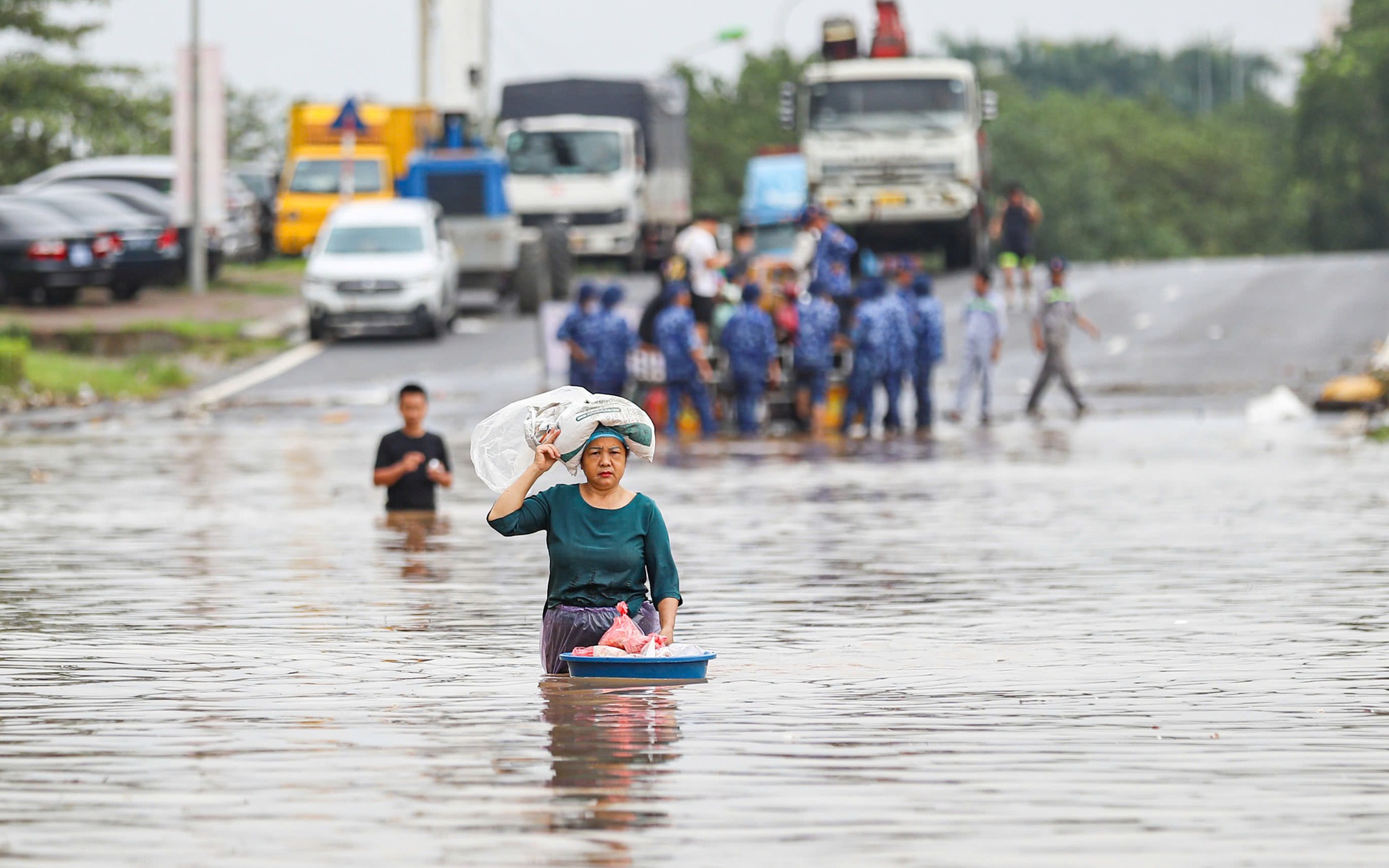 Nghiên cứu xây dựng mô hình dự báo ngập lụt ven biển do nước dâng và sóng trong bão- Ảnh 5.