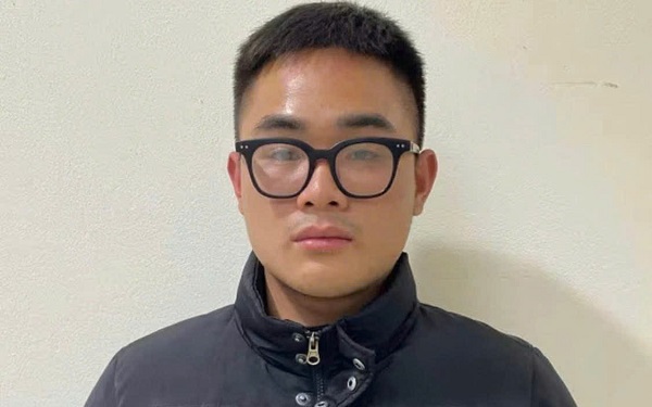 Nam công nhân cướp tiệm vàng, lấy tiền chuộc xe máy cho vợ- Ảnh 2. Nam công nhân cướp tiệm vàng, lấy tiền chuộc xe máy cho vợ- Ảnh 2.