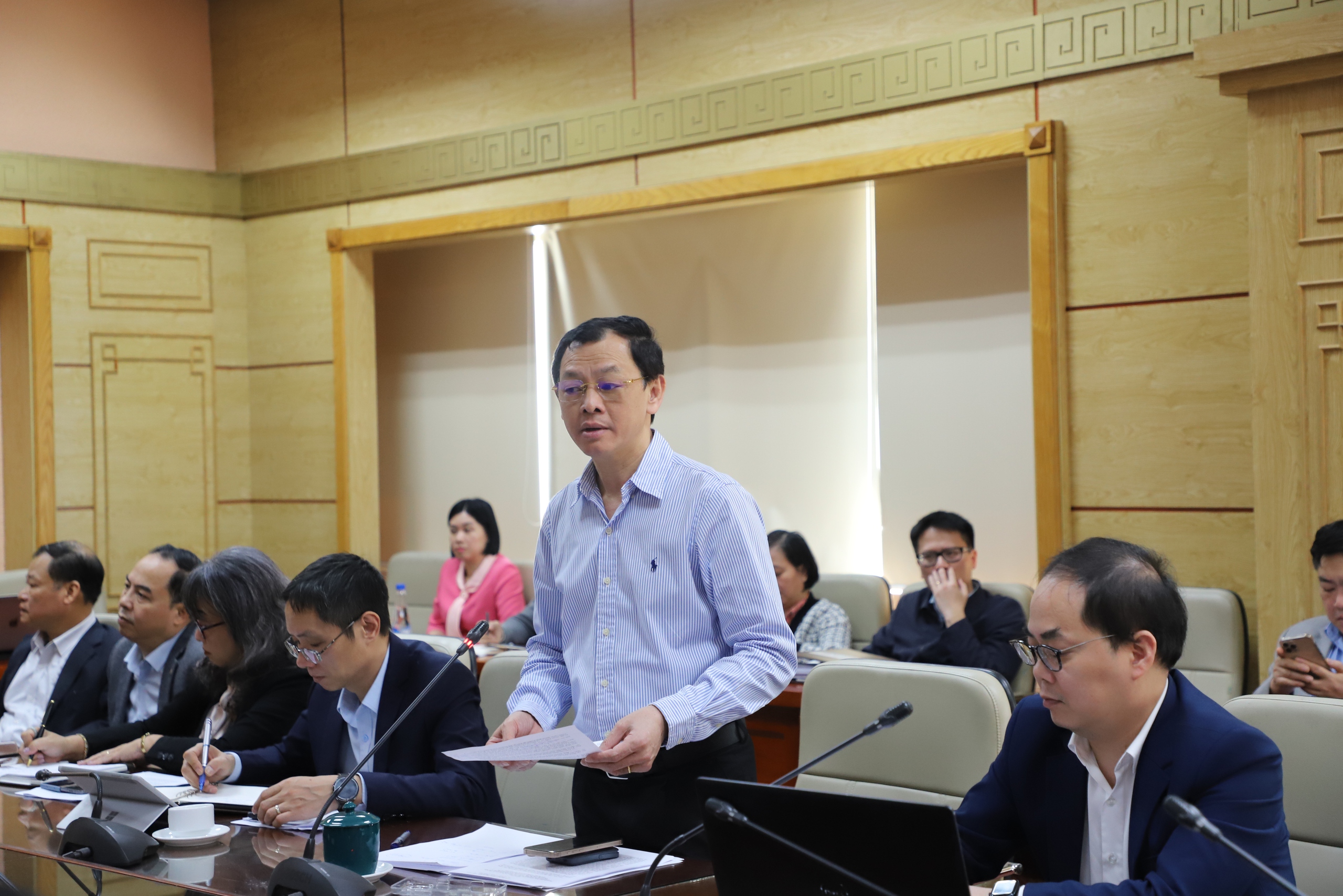 Tăng cường phối hợp, trao đổi thông tin trong đấu tranh phòng chống gian lận thương mại, hàng giả lĩnh vực y tế
- Ảnh 4.