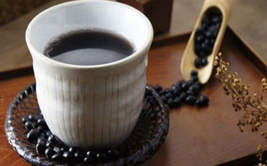 6 tác hại khi lạm dụng nước đậu đen rang để giảm cân