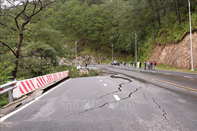 Từ hôm nay, ô tô dưới 16 chỗ được lưu thông qua đèo Khánh Lê trong khung giờ từ 6h đến 17h - Ảnh 2.