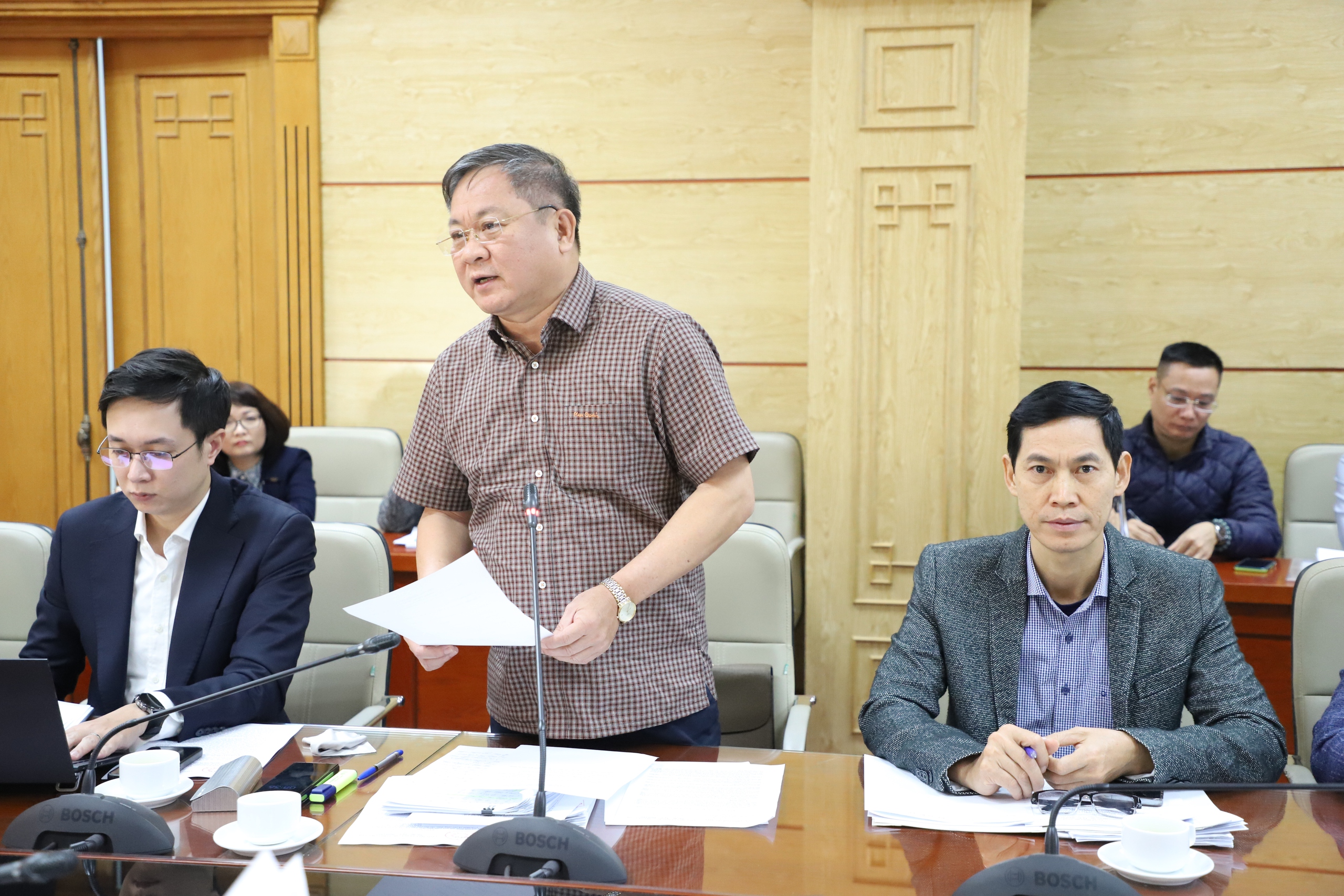 Tăng cường phối hợp, trao đổi thông tin trong đấu tranh phòng chống gian lận thương mại, hàng giả lĩnh vực y tế
- Ảnh 1.